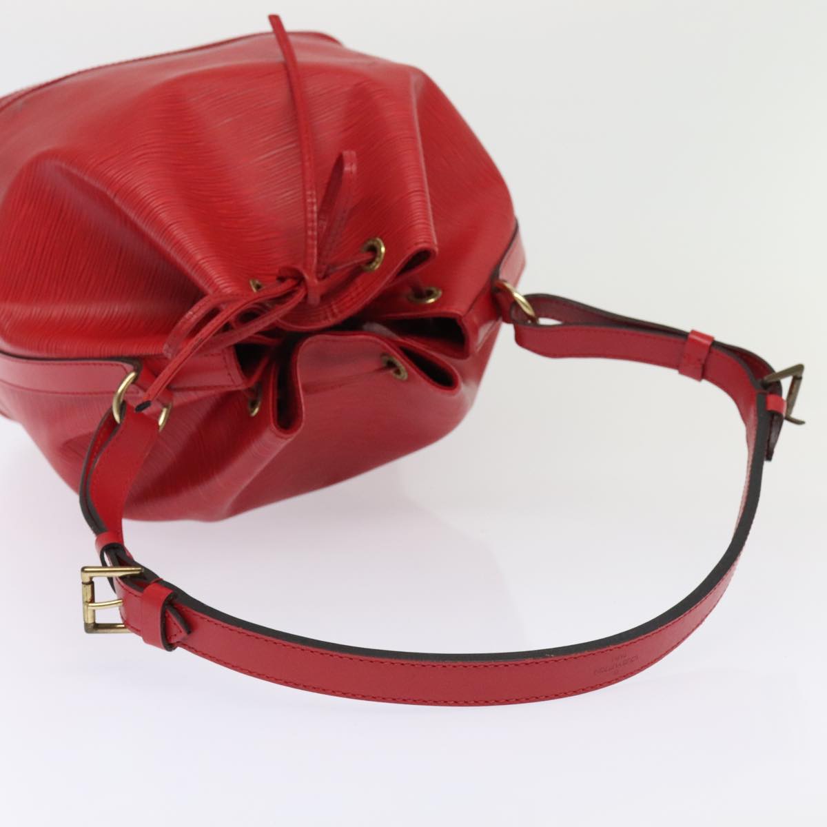 Louis Vuitton Noé Red Leather Shoulder Bag