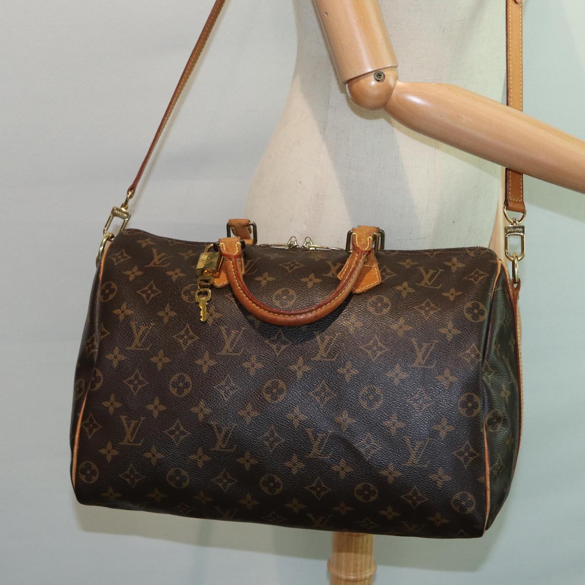 Louis Vuitton Speedy Bandoulière 35 Brown Canvas Hand Bag