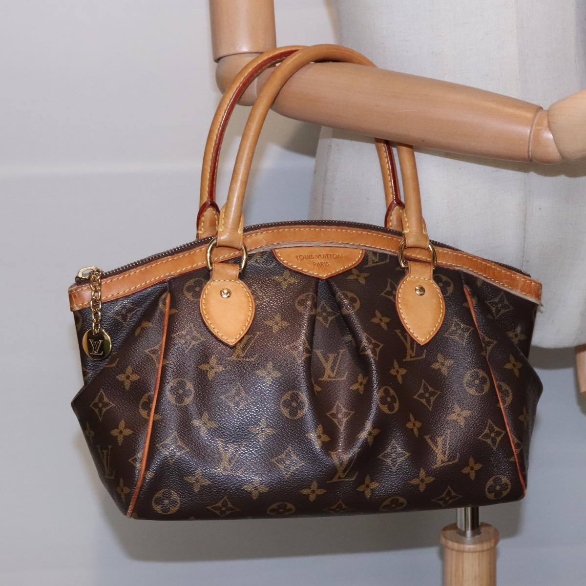 Louis Vuitton Tivoli Brown Canvas Hand Bag