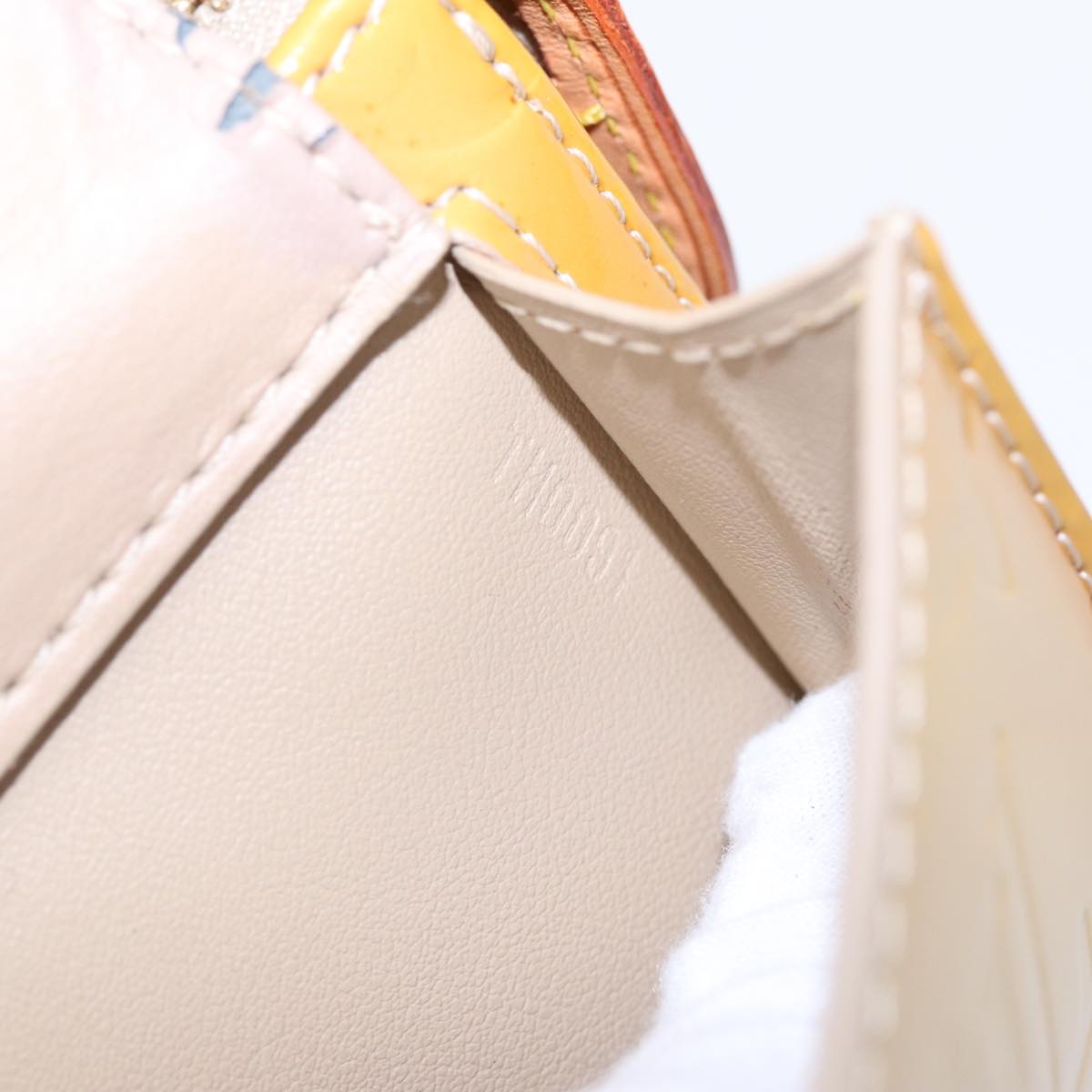 Louis Vuitton Mott Beige Patent Leather Clutch Bag