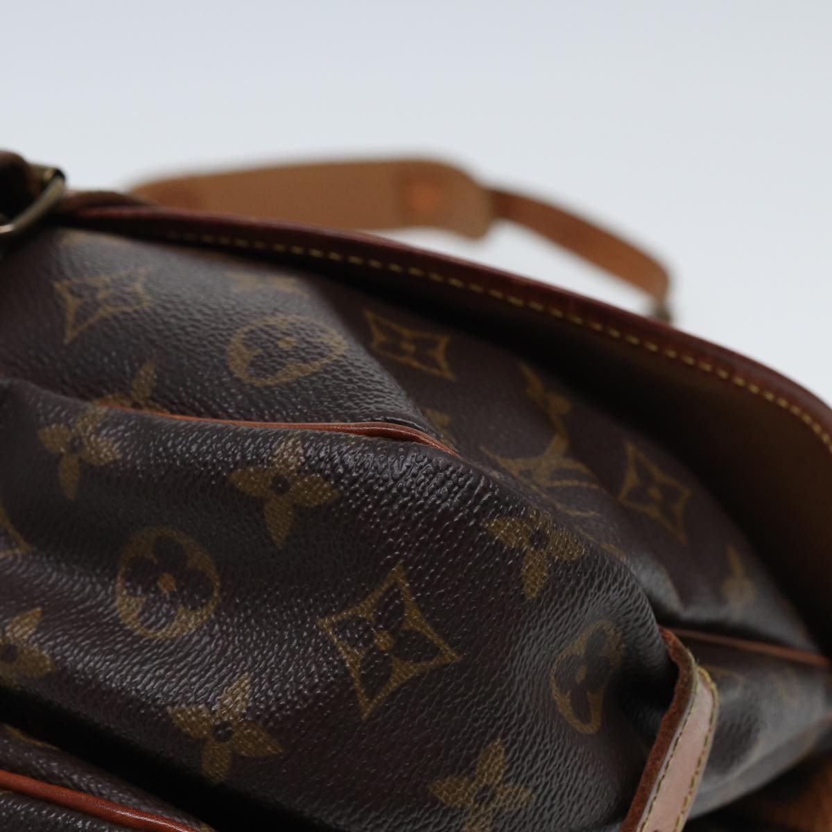 Louis Vuitton Saumur Brown Canvas Shoulder Bag