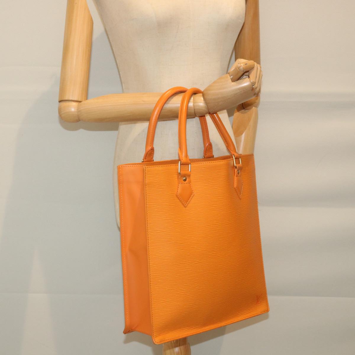 Louis Vuitton Sac Plat Orange Leather Hand Bag