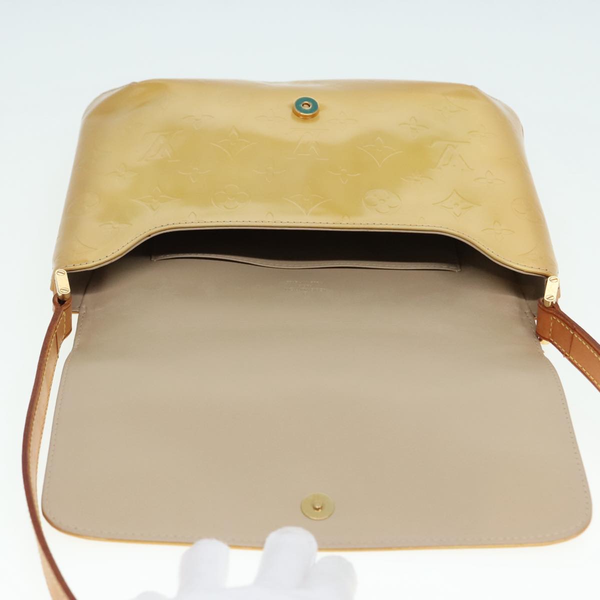 Louis Vuitton Thompson Street Beige Patent Leather Shoulder Bag