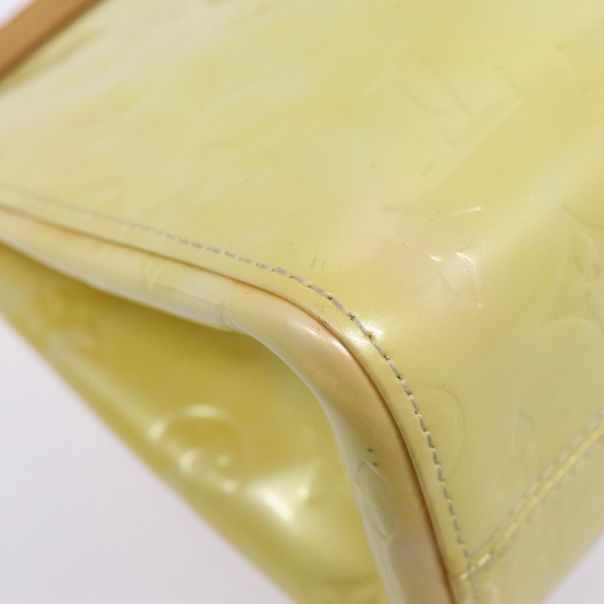 Louis Vuitton Roxbury Beige Patent Leather Hand Bag