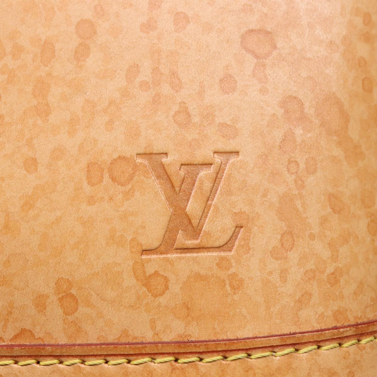 Louis Vuitton Alma Beige Leather Hand Bag