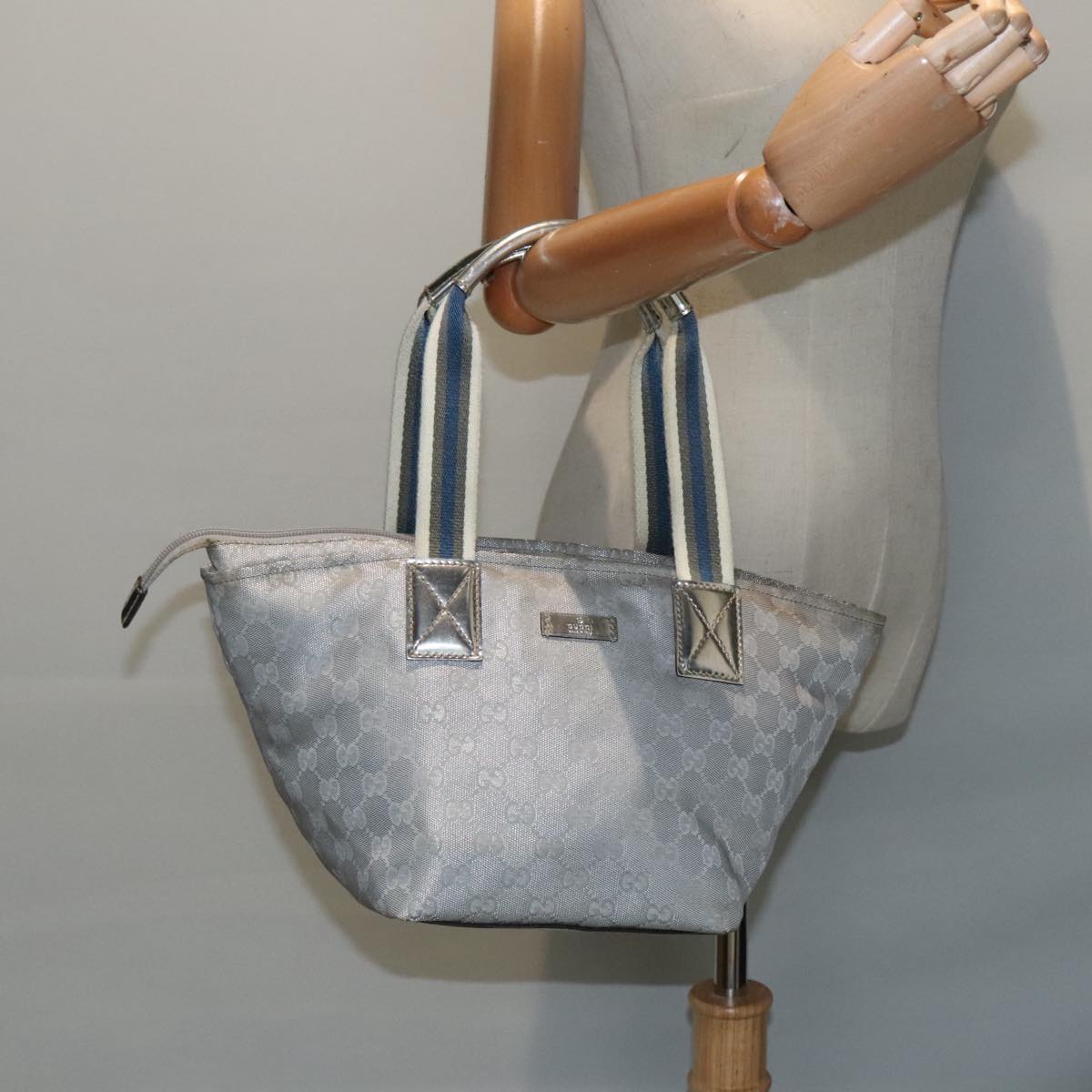 Gucci Sherry Grey Canvas Hand Bag