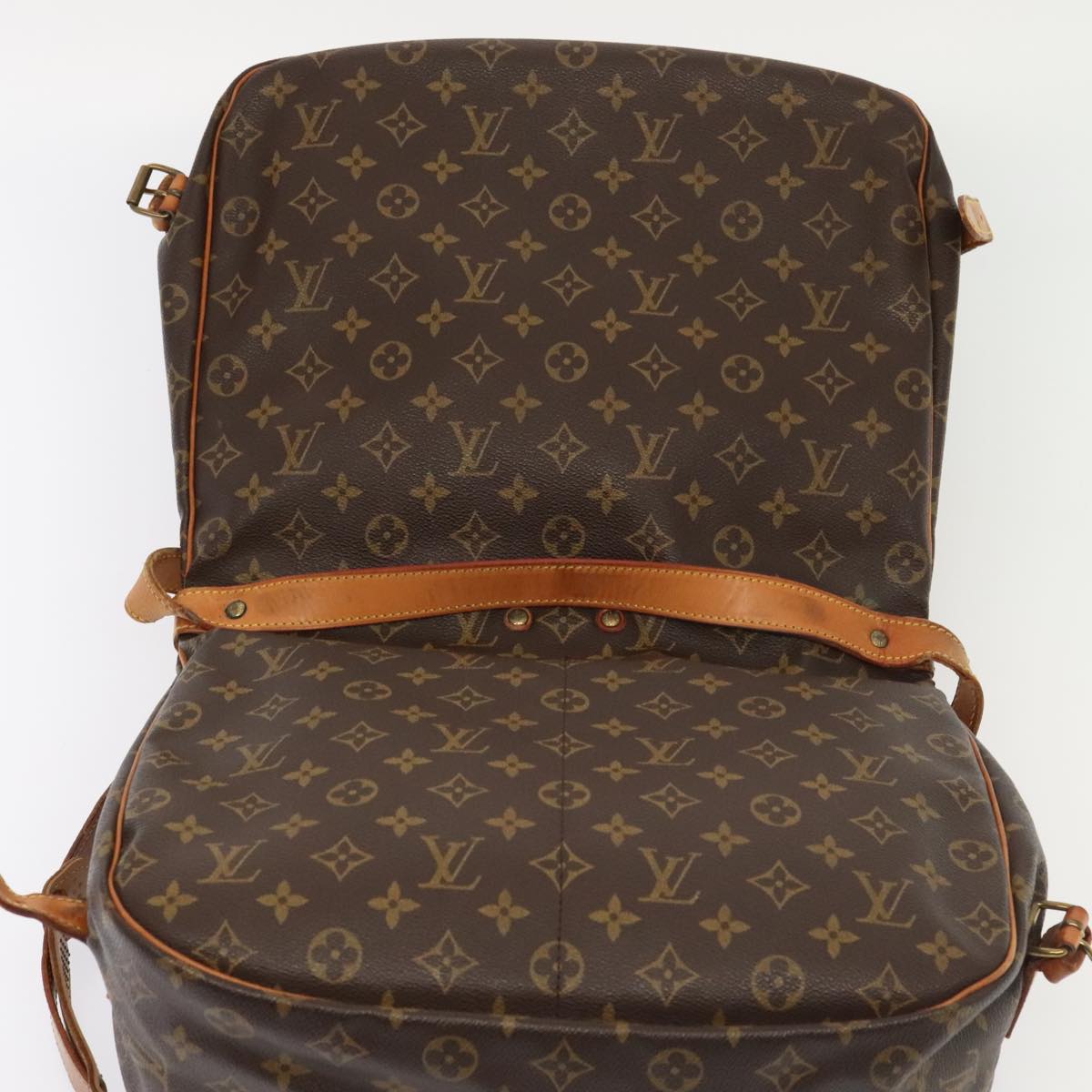 Louis Vuitton Saumur 35 Brown Canvas Shoulder Bag