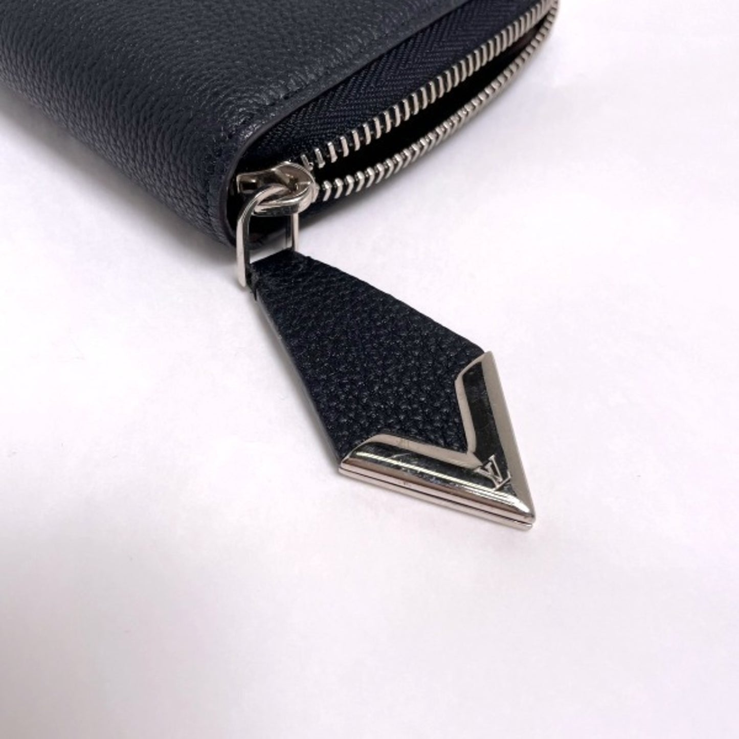 Louis Vuitton Comete Black Leather Wallet Accessories