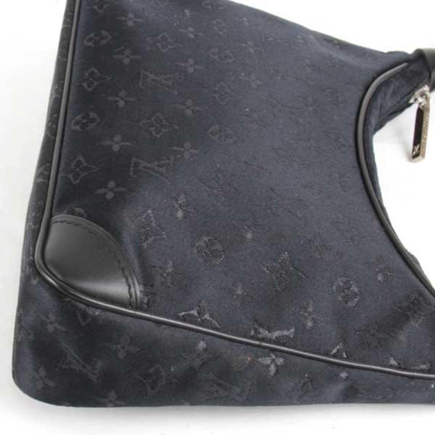 Louis Vuitton Boulogne Black Synthetic Hand Bag