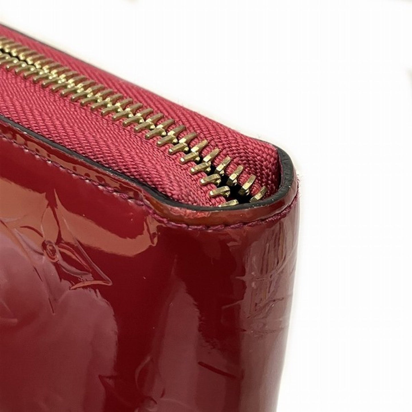 Louis Vuitton Portefeuille zippy Burgundy Patent Leather Wallet Accessories